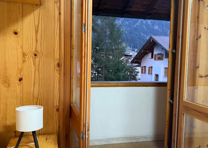 Dolomites Con Box Privato Canazei