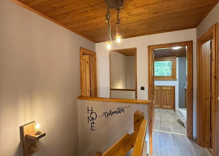 Dolomites Con Box Privato * Canazei